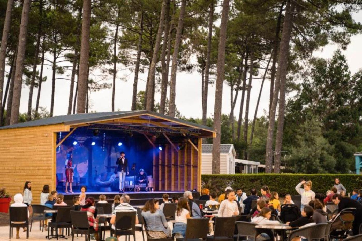 Sbvacances Tout Confort 2Ch Et 1Sdb, Environnement Calme Et Verdoyant Dans Camping 4 Etoiles Saint-Julien-en-Born Exterior foto