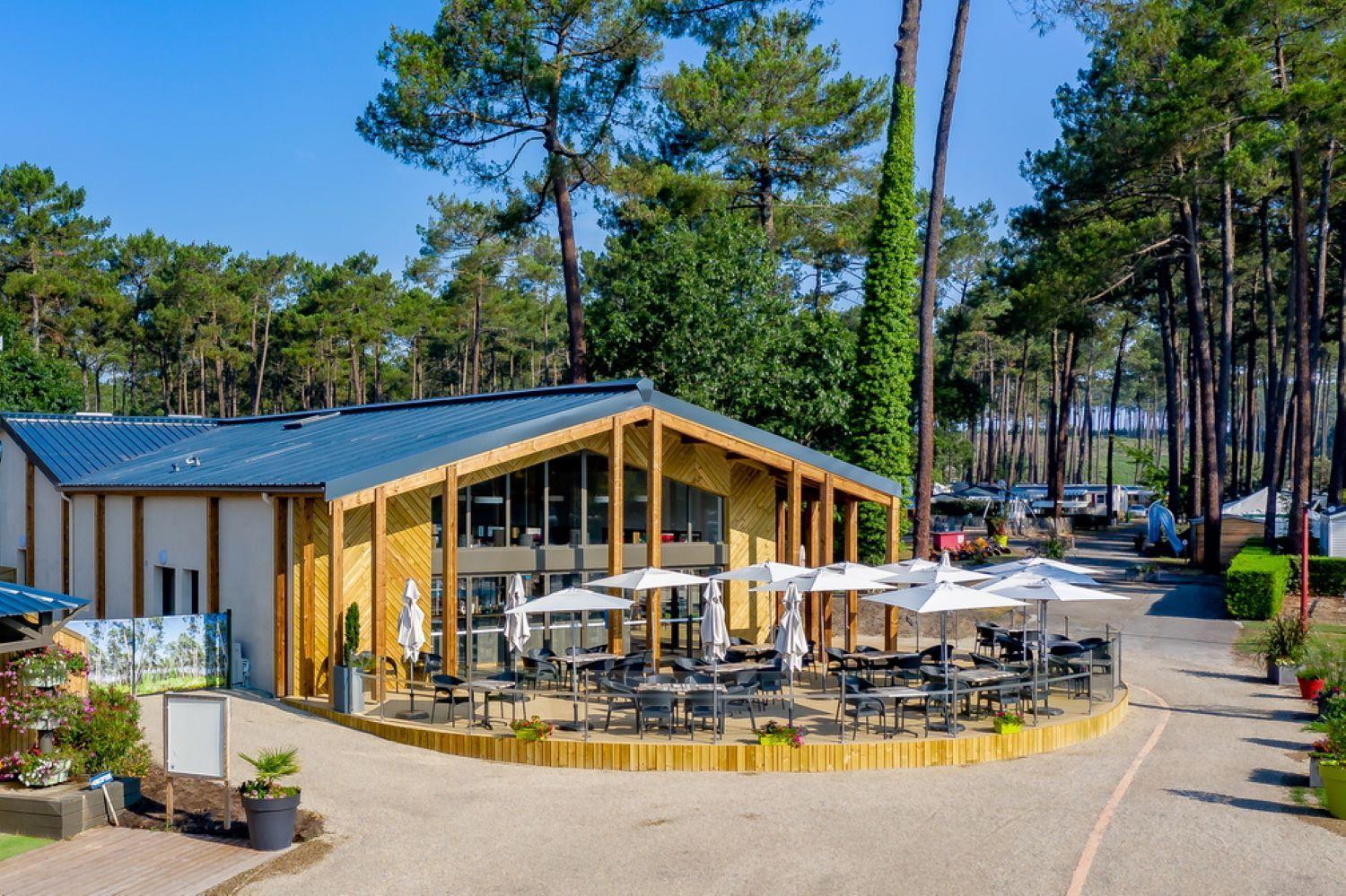 Sbvacances Tout Confort 2Ch Et 1Sdb, Environnement Calme Et Verdoyant Dans Camping 4 Etoiles Saint-Julien-en-Born Exterior foto